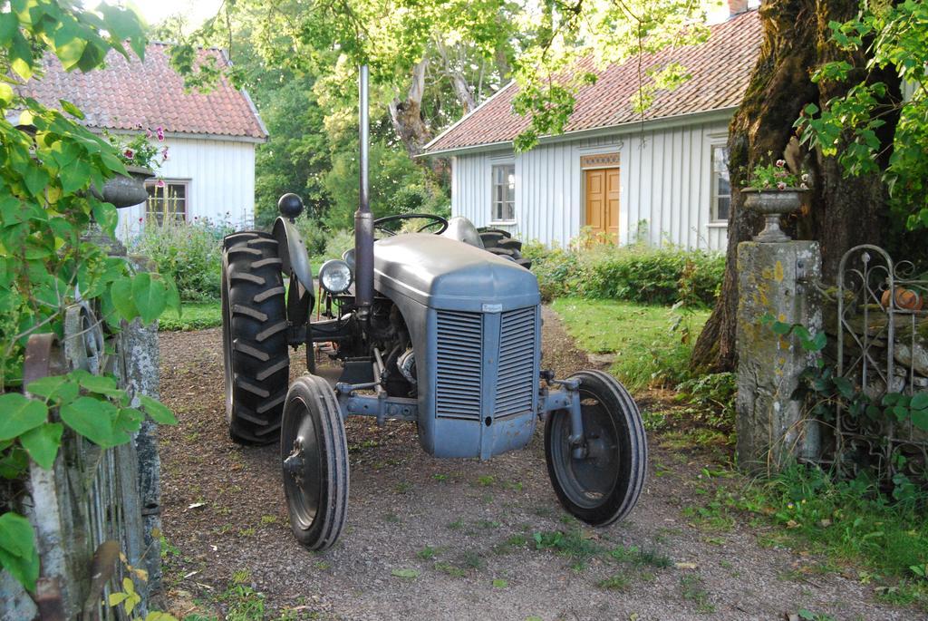 Naestegarden Bed & Breakfast Sätuna Exterior photo
