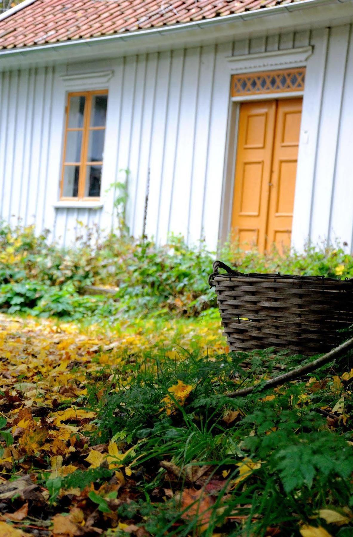 Naestegarden Bed & Breakfast Sätuna Exterior photo